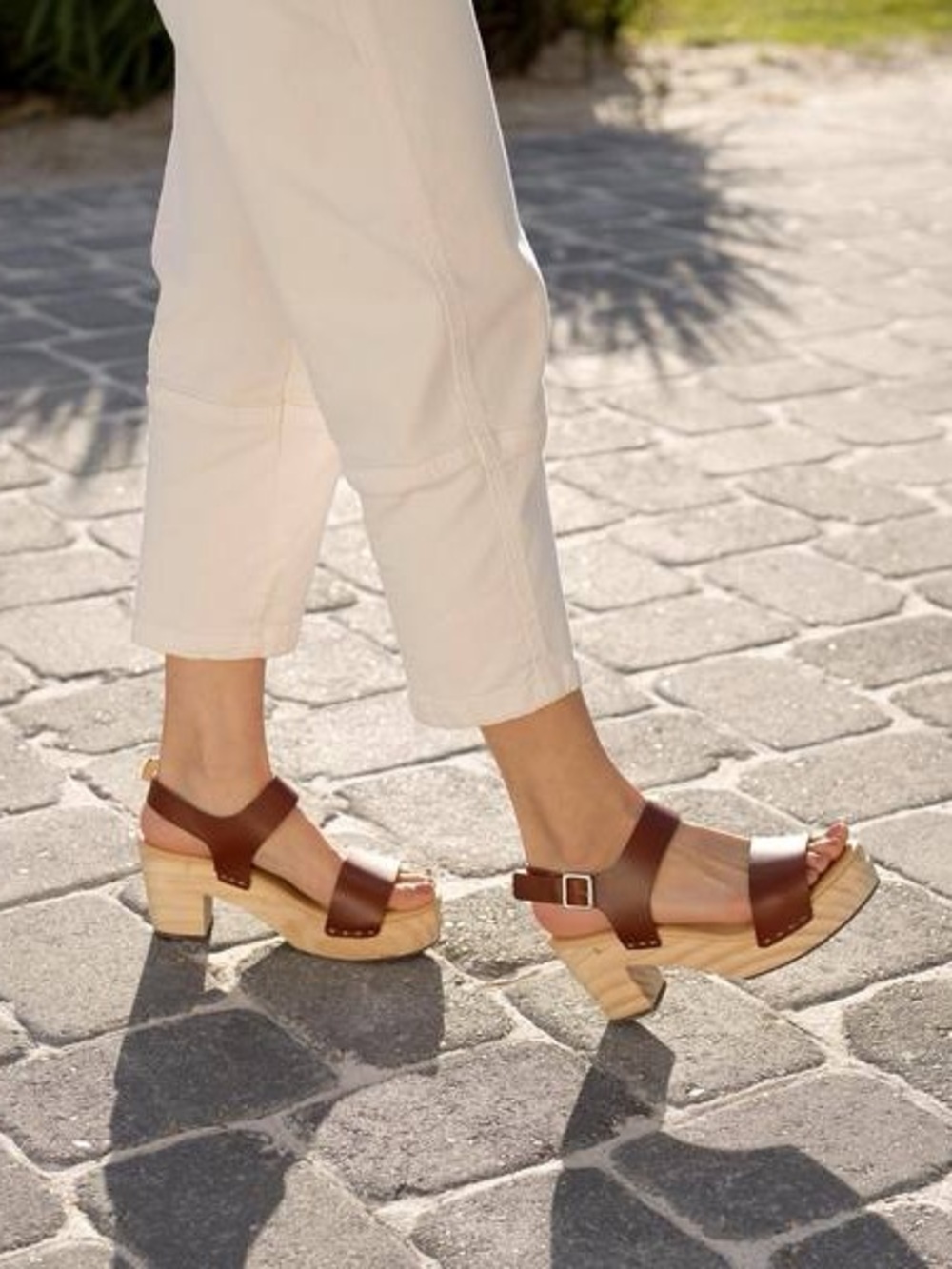 Nisolo All Day Open Toe Clog